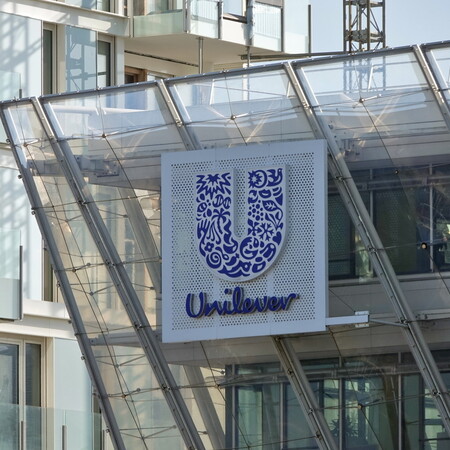 Η Unilever δρομολογεί 3.200 απολύσεις στην Ευρώπη μέχρι τέλος του 2025