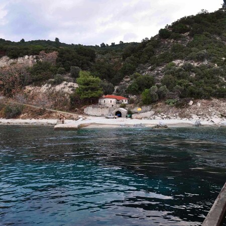 Χαλκιδική: Φορτηγό κύλησε και σκότωσε 57χρονο μηχανικό σε πλοίο για Άγιον Όρος