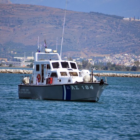 Σήμα κινδύνου από τουριστικό σκάφος με 175 επιβάτες στη Ζάκυνθο