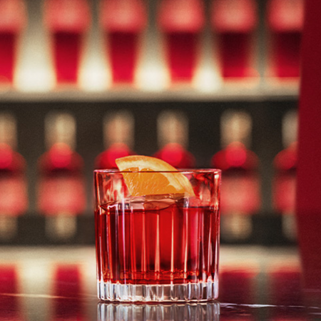 Το Campari μας προσκαλεί στο Negroni Week από τις 16 έως τις 22 Σεπτεμβρίου, γιορτάζοντας τη μοναδική ιστορία του εμβληματικού cocktail