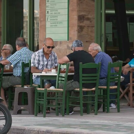 Η ανάρτηση του Έλον Μασκ για το δημογραφικό πρόβλημα στην Ελλάδα