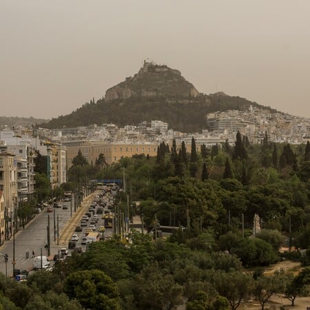 Καιρός - Κολυδάς: «Αιωρούμενη αφρικανική σκόνη στην ατμόσφαιρα σήμερα»