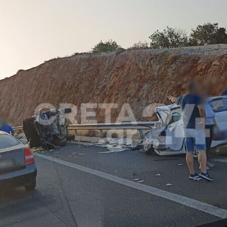 Κρήτη: Θανατηφόρο τροχαίο με θύμα μία γυναίκα-Συγκρούστηκε Ι.Χ. με φορτηγάκι