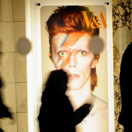 Το αρχείο του David Bowie θα ανοίξει για το κοινό το 2025 στο νέο Victoria & Albert Museum στο Λονδίνο