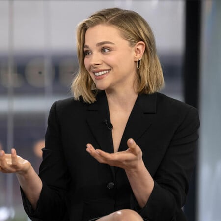 Chloë Grace Moretz: Δήλωσε ότι είναι «γκέι γυναίκα» (και ψηφίζει Κάμαλα Χάρις)