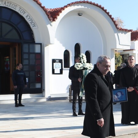 Βέφα Αλεξιάδου: Το τελευταίο αντίο στην «εθνική μαγείρισσα» - Κανένας επώνυμος μάγειρας στην κηδεία της