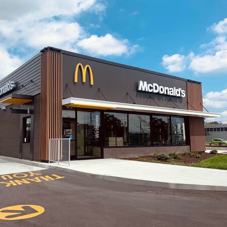 McDonald's, Ford, Jack Daniel's και Walmart στις ΗΠΑ εγκαταλείπουν πρακτικές συμπερίληψης