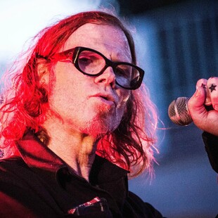 Ερεβώδης, υπαρξιακός και απόμακρος: O Mark Lanegan στο Gagarin