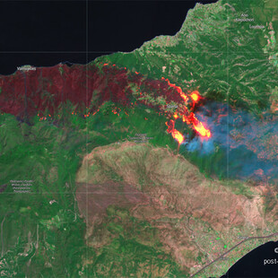 Ο ευρωπαϊκός δορυφόρος Sentinel-2 φωτογράφισε τη μεγάλη πυρκαγιά στην Κορινθία