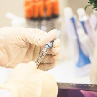 ΠΟΥ: Σε ποιους συνιστά την τέταρτη δόση εμβολίου κατά του κορωνοϊού 