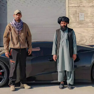 Αφγανιστάν: Μηχανικοί δημιούργησαν ένα σύγχρονο σπορ αυτοκίνητο