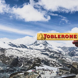 Η Toblerone αλλάζει εικόνα