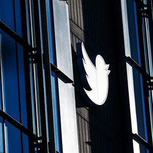 Twitter: Ο Έλον Μασκ επανέφερε το λογότυπο της πλατφόρμας - Tι ήταν το meme με τον σκύλο