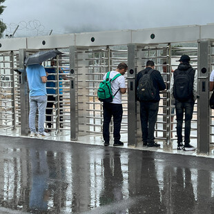 Οι επιζήσαντες του ναυαγίου της Πύλου