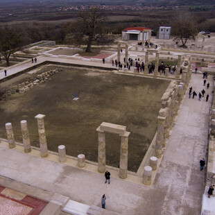 Μενδώνη: 