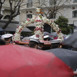 Καιρός: Πού θα βρέξει κατά την περιφορά του Επιταφίου