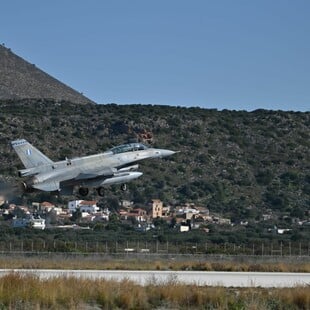 Πολεμική Αεροπορία: Παραδόθηκε το 20ό F-16 που αναβαθμίστηκε σε «Viper»