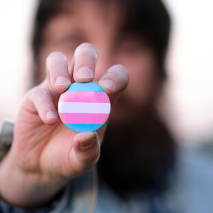 Νέα Υόρκη: Νομικές διαμάχες για τα τρανς άτομα στον αθλητισμό- Υπογράφηκαν νέοι περιορισμοί