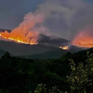 Περιβαλλοντική καταστροφή στο Φαλακρό Δράμας - Για έβδομη ημέρα καίει η φωτιά