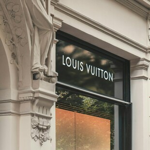 Η μητρική εταιρεία της Louis Vuitton γίνεται χορηγός της Formula 1