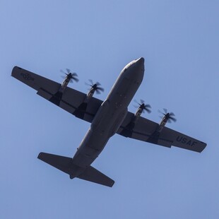 Στη Βηρυτό το C-130 για τον επαναπατρισμό Ελλήνων και Κυπρίων - 60 ονόματα στη λίστα επιβατών