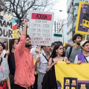 Κάτοικοι της Λισαβόνας ζητούν δημοψήφισμα για την απαγόρευση τουριστικών μισθώσεων σε κατοικημένα κτίρια