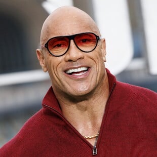 Ο Dwayne Johnson παραδέχεται ότι χρησιμοποιεί μπουκάλια νερού για την ανάγκη του στα γυρίσματα: «Ναι, αυτό συμβαίνει»