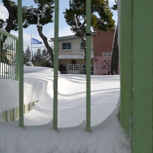 Κακοκαιρία: Ποια σχολεία παραμένουν κλειστά την Τρίτη 14 Ιανουαρίου