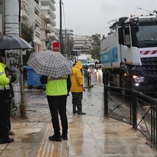 Το κατηγορώ του δήμαρχου Αλίμου στην ΕΥΔΑΠ - «Φτάσαμε στο σημείο να φυλάμε το καπάκι για να μην γεμίσουμε λύματα»