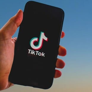 TikTok για πώληση στον Μασκ: «Καθαρή φαντασία» 