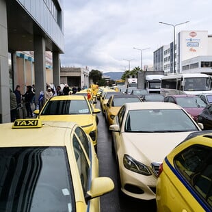 Χωρίς ταξί σήμερα η Αττική: Συγκέντρωση και πορεία στο υπουργείο Μεταφορών