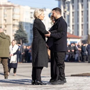 Ούρσουλα φον ντερ Λάιεν: Ο Πούτιν θέλει την παράδοση της Ουκρανίας