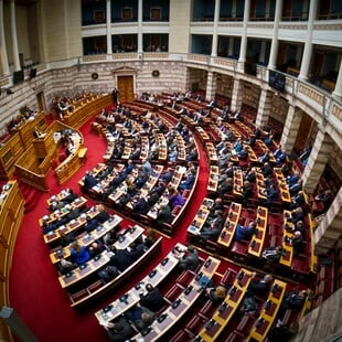 Βουλή: Live η συζήτηση για σύσταση προανακριτικής επιτροπής για τον Χρήστο Τριαντόπουλο 