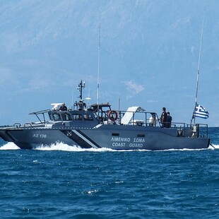 Σαρωνικός: Γυναίκα φέρεται να έπεσε στη θάλασσα από πλοίο