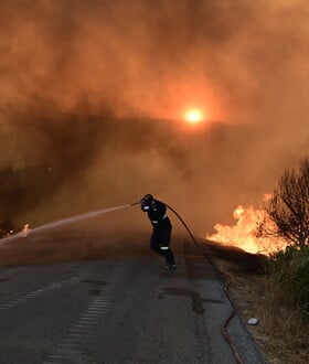 Φωτιά στην Εύβοια: Βελτιωμένη η εικόνα - Πάνω από 200 πυροσβέστες στη μάχη