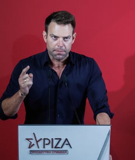 «Μπλόκο» Κασσελάκη στα οικονομικά του ΣΥΡΙΖΑ την ώρα της συνέντευξης Τύπου στη ΔΕΘ